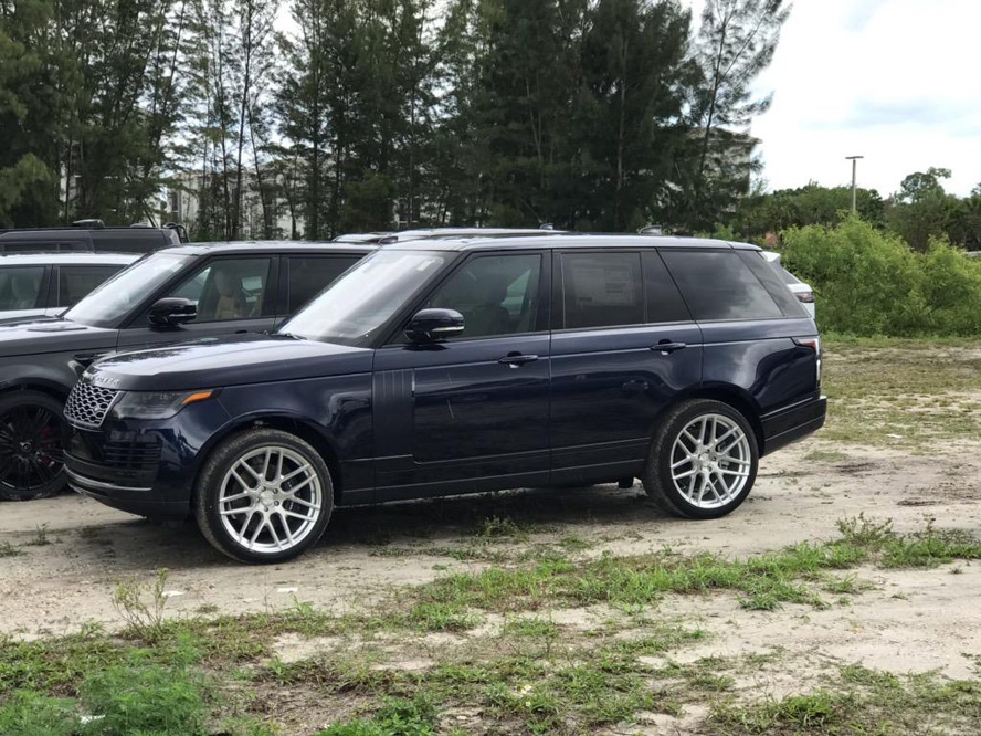  Land Rover Range Rover with 